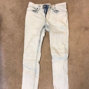 32X32 White Jeans